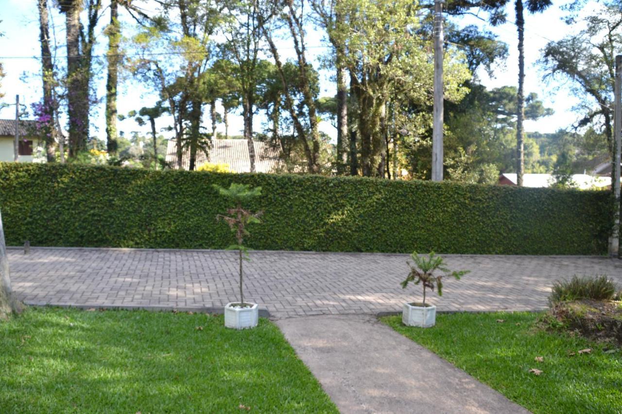 Hotel Pousada Dos Pinheiros Canela Exterior photo